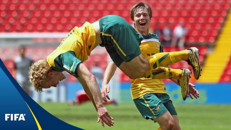 Aussies flip over late