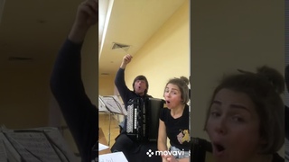 Музыкальное занятие “Песенка-игра“. Занятие первое.