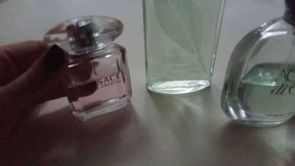 Ароматы Elizabeth Arden, Giorgio Armani, Versace. Пустые Make Up