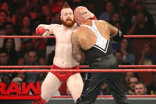 Cesaro & Sheamus vs. Luke Gallows & Karl Anderson: Raw, Dec. 5, 2016
