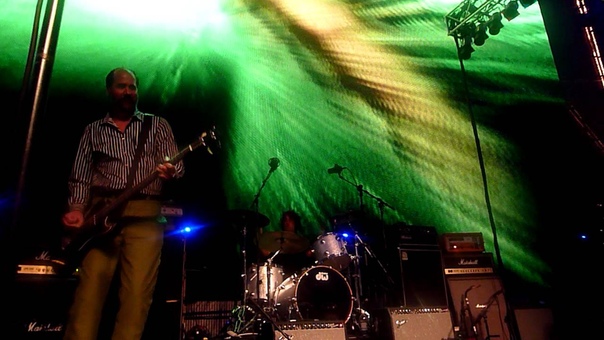 NEVERMIND LIVE On A Plain Presidents of the United States of America w, Krist