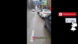 Стоят под знаком, штрафуя других. ШЫМКЕНТ