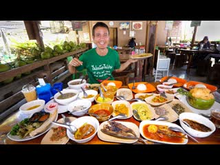 Street Food 21 CURRIES FOR LUNCH!! Unseen Food Tour in Southeast Asia!!