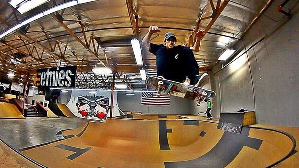 DAVE BACHINSKY SKATING A MINI