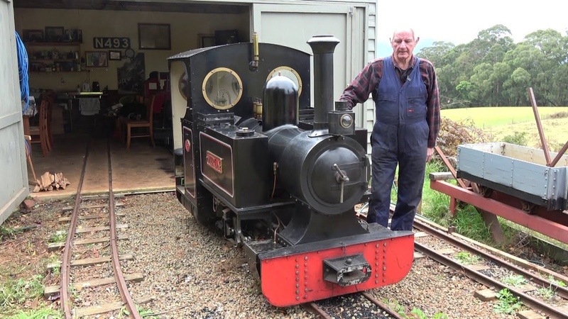 Preparing and lighting up a one foot gauge steam