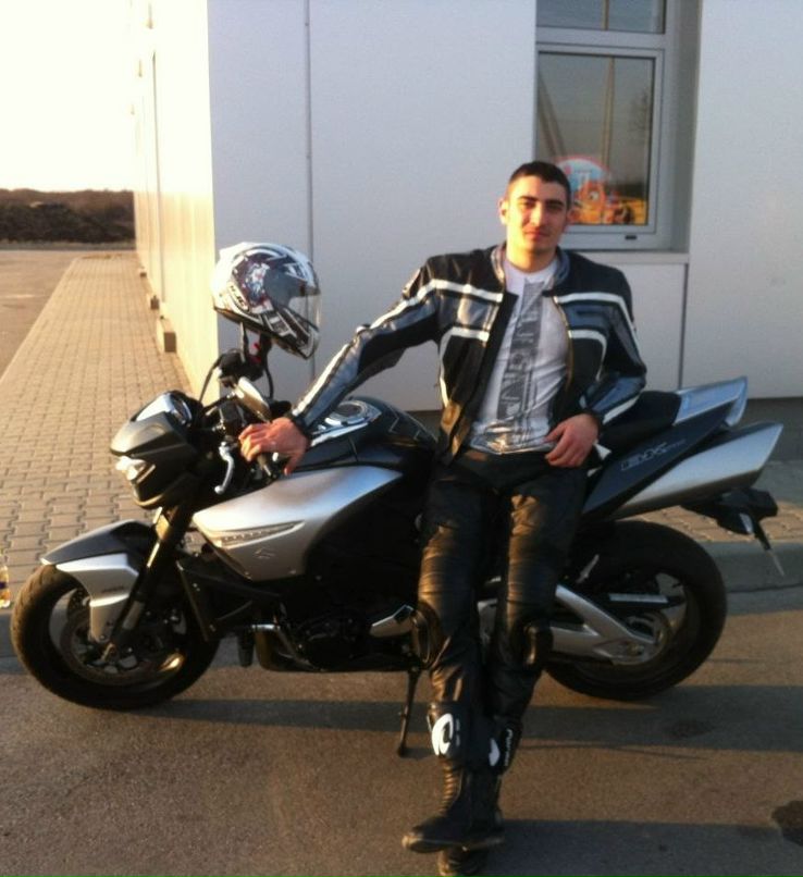 Адам Нiлош | Берегово