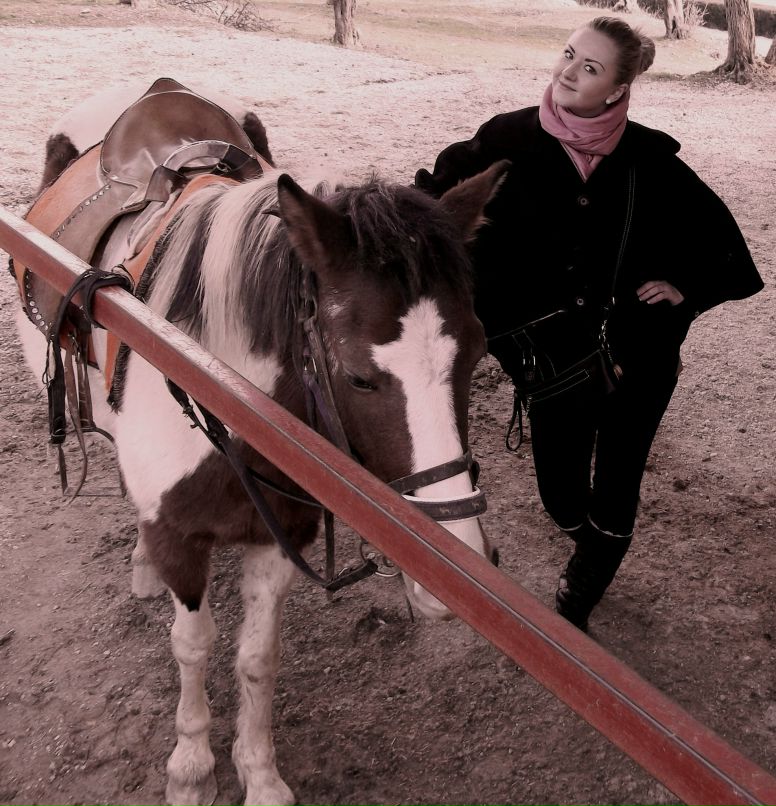 Люда Опальник * | Киев