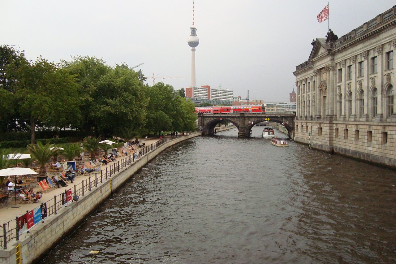 https://sun9-4.userapi.com/c493/u17970450/114723616/z_99668674.jpg