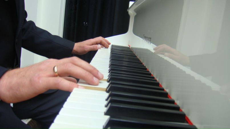 Олег Кіндрат | Надворная