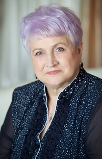 Елена Холкина