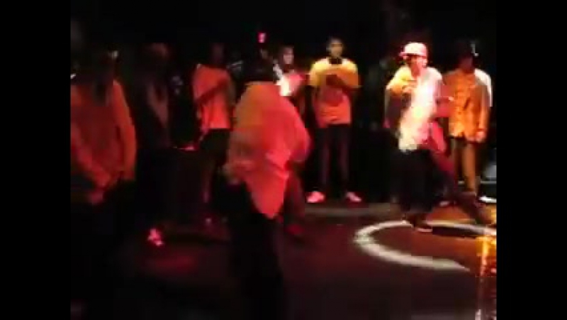 2yxa ru Chris Brown New Years Eve 30 minute Dance Battle pt 1 HGQc0 OHwg