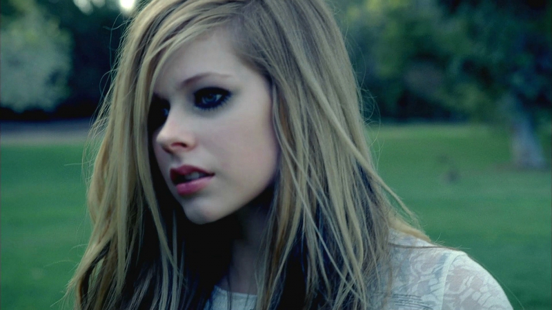 Avril Lavigne Alice ( Full HD 1080p) Extended