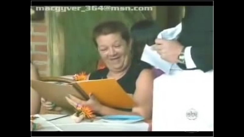 Pegadinha Garçon oferece uma