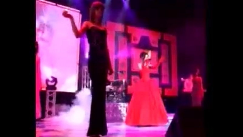 Камилия Ни много ни