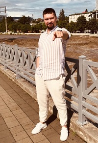 Виктор Тарасов