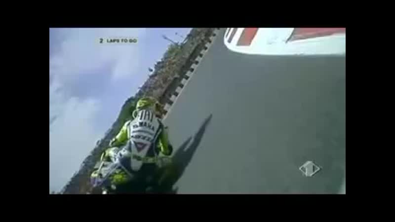 VALENTINO ROSSI vs JORGE LORENZO Moto Gp CATALUNYA