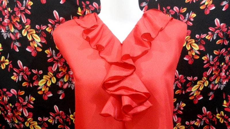 How to sewing a woman dress with spiral neck