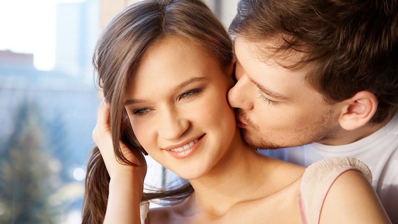 How to Kiss Your Lovers Neck, Kissing