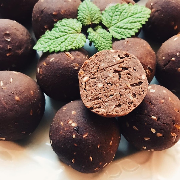 конфеты из нута. протеиновые конфеты из нута. диетическая конфетка. сладкие шарики из нута. конфеты из нута.