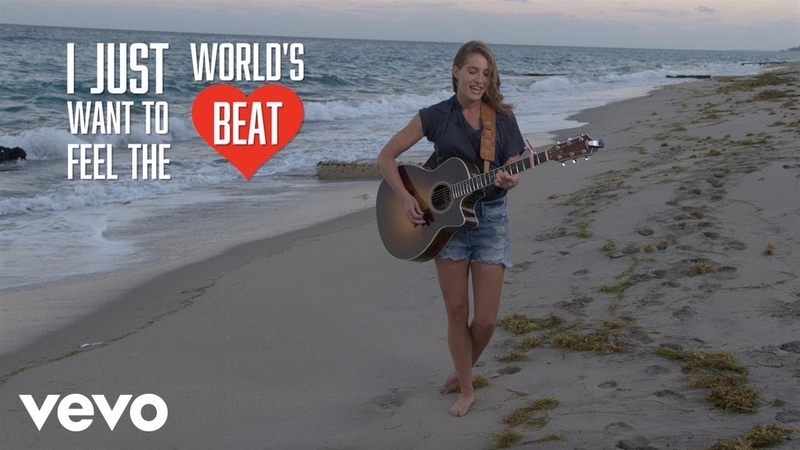 Caroline Jones Bare Feet ( Lyric