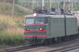 Электровоз ВЛ10У-1000 с грузовым поездом перегон Латышская-Нара