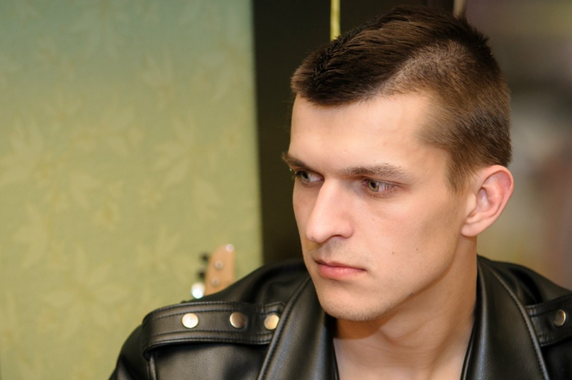 Артем Колыванов |
