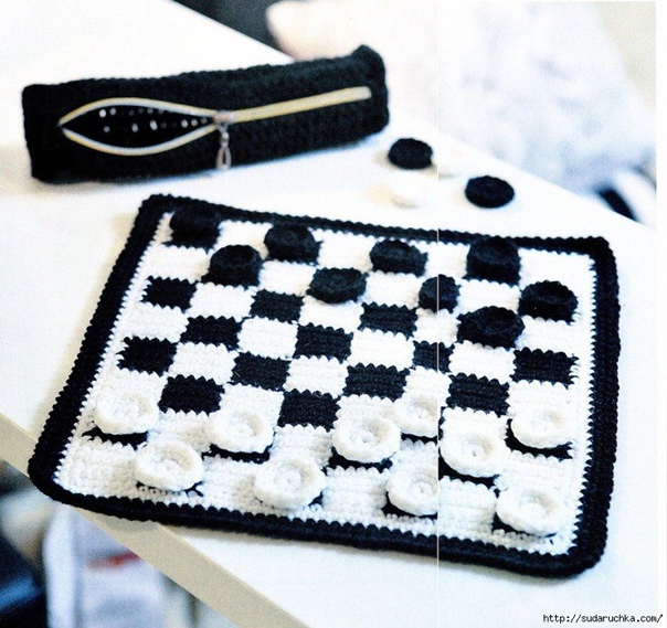 Как связать шахматную доску крючком схема Как связать шахматную доску крючком схема