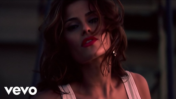 Nelly Furtado Maneater ( US