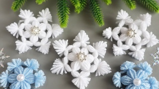 Удивительно просто!  Снежинка из пряжи  Christmas Ornaments