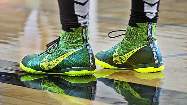 Ultimate Nike Elastico Superfly Test Street Soccer Review by