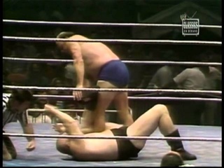 Verne Gagne vs. Nikolai Volkoff (WWWF on MSG Network, )